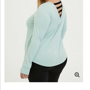 NWT Torrid Active Ladderback Sweatshirt- Size 0